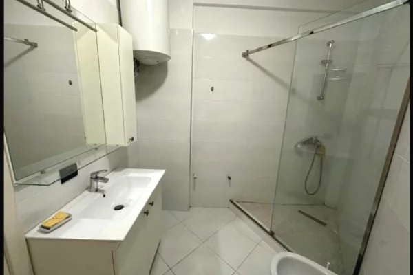 Shtepi me qera 2+1 ne Tirane - 500 Euro
