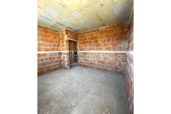 Shtepi ne shitje Apartament ne Tirane, 2+1, Mobilimi Bosh, pa mobiluar, Pagesa 109,000  Euro.