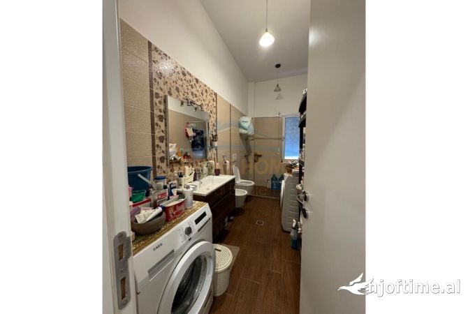 Shtepi ne shitje 2+1 ne Tirane - 250,000 Euro