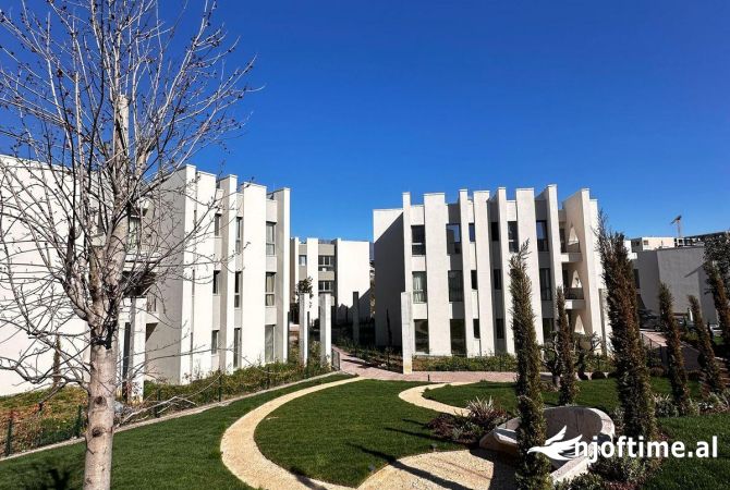 Shtepi ne shitje Apartament ne Tirane, 2+1, Mobilimi Bosh, pa mobiluar, Pagesa 377,000  Euro.