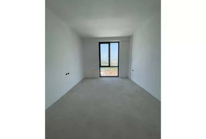 Shtepi ne shitje Apartament ne Tirane, 2+1, Mobilimi Bosh, pa mobiluar, Pagesa 250,000  Euro.