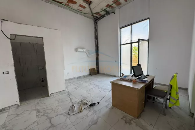 Ambjent biznesi ne shitje 1+1 ne Tirane - 82,000 Euro