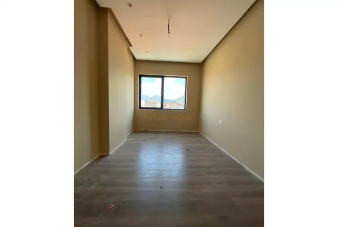 Shtepi ne shitje Apartament ne Tirane, 2+1, Mobilimi Bosh, pa mobiluar, Pagesa 320,000  Euro.
