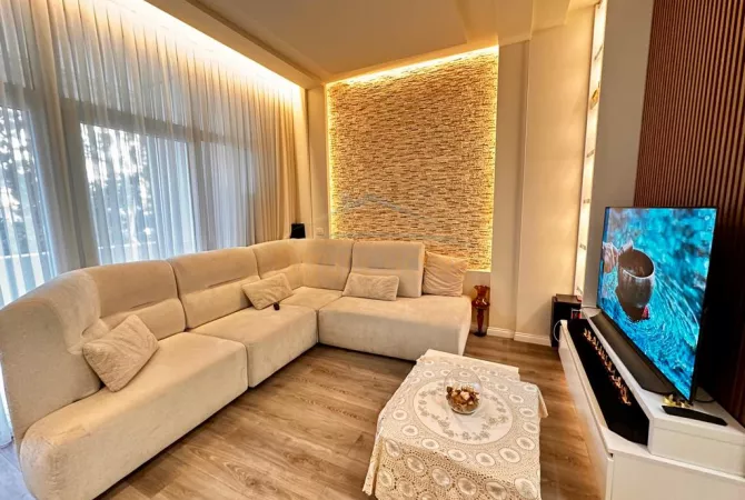 Shtepi ne shitje 3+1 ne Tirane - 310,000 Euro