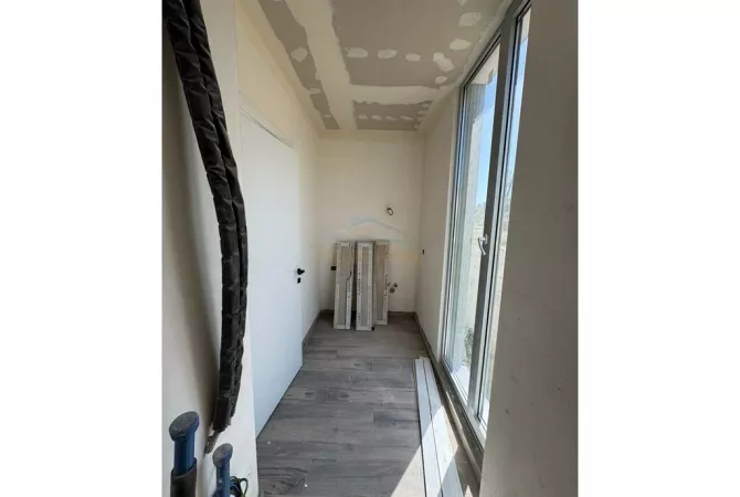 Shtepi ne shitje Vila Luksoze ne Tirane, 3+1, Mobilimi Bosh, pa mobiluar, Pagesa 591,000  Euro.