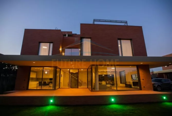 Shtepi me qera 4+1 ne Tirane - 5,000 Euro