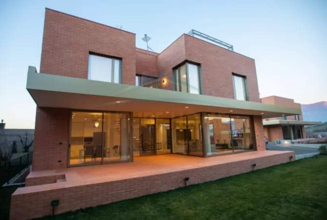 Casa in affitto 4+1 a Tirana - 5,000 Euro