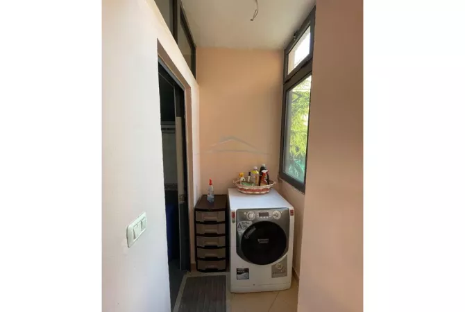 Shtepi ne shitje Apartament ne Tirane, 4+1, Mobilimi E mobiluar, Pagesa 225,000  Euro.