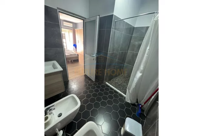 Shtepi ne shitje Apartament ne Durres, 1+1, Mobilimi E mobiluar, Pagesa 95,850  Euro.