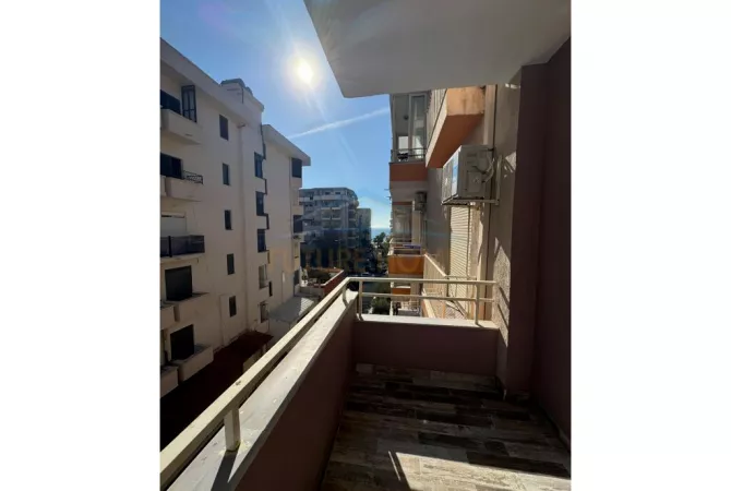 Shtepi ne shitje Apartament ne Durres, 1+1, Mobilimi E mobiluar, Pagesa 95,850  Euro.