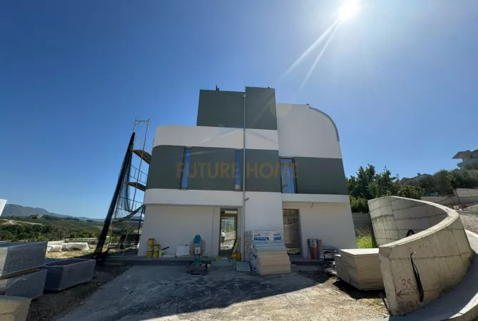 Shtepi ne shitje 4+1 ne Tirane - 590,000 Euro
