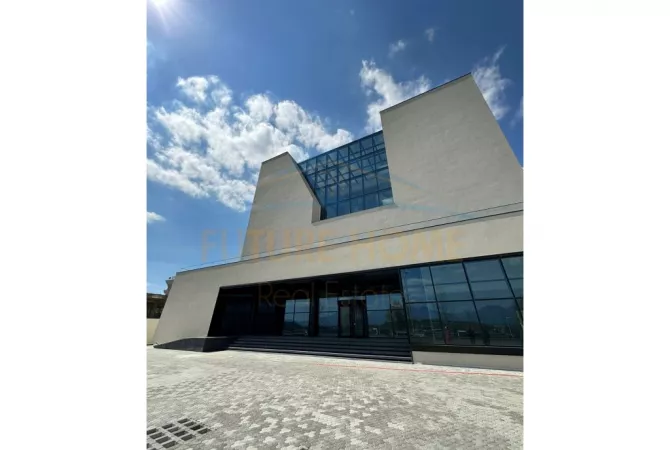 Business Property for Rent 6+1 in Tirana - 30,000 Euro