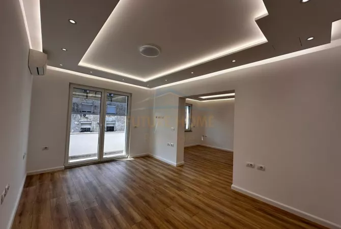 Ambient biznesi me qera 1+1 ne Tirane - 900 Euro