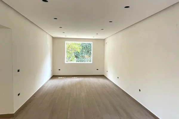 Shtepi ne shitje 2+1 ne Tirane - 170,000 Euro