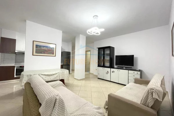 Shtepi me qera 2+1 ne Tirane - 600 Euro