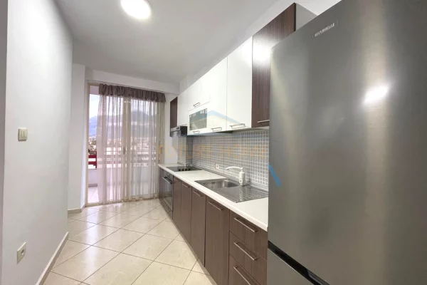 Shtepi me qera 2+1 ne Tirane - 600 Euro