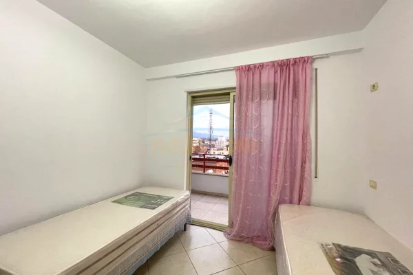Shtepi me qera Apartament ne Tirane, 2+1, Mobilimi E mobiluar, Pagesa 550  Euro.