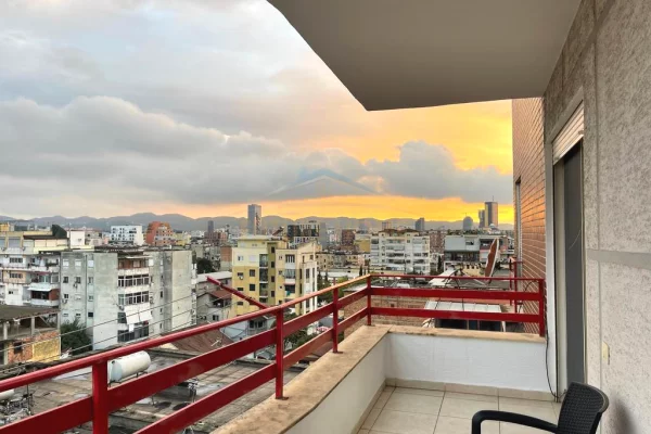 Shtepi me qera 2+1 ne Tirane - 600 Euro