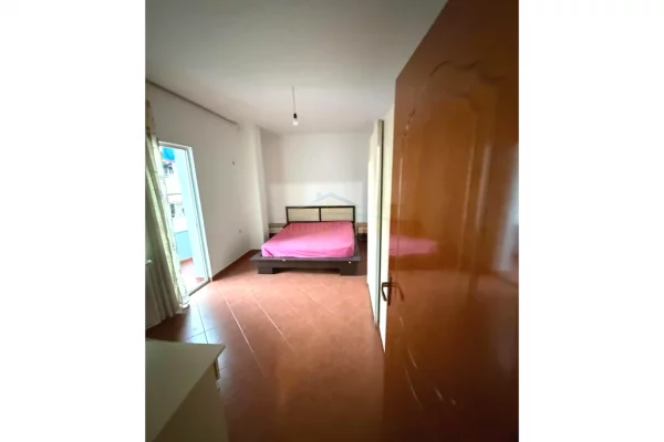 Shtepi me qera 2+1 ne Tirane - 500 Euro