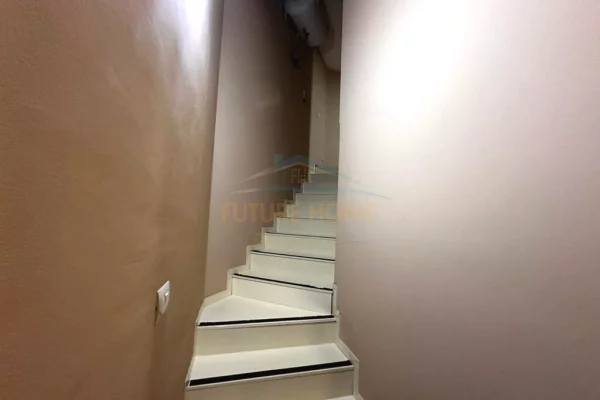Duplex (2 storey house) for sale in Tirana 1+1, Furnished