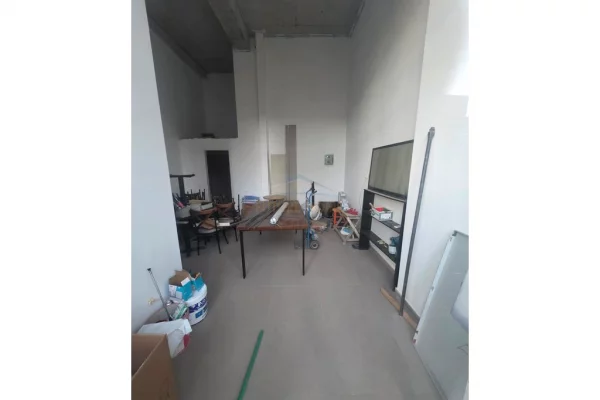 Ambient biznesi ne shitje 1+1 ne Tirane - 185,000 Euro