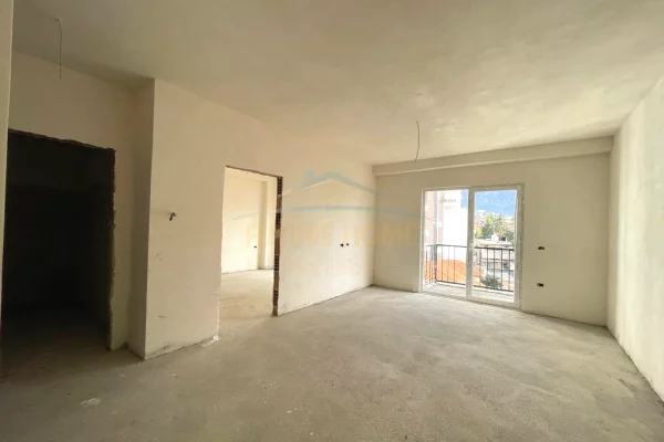 Shtepi ne shitje 1+1 ne Tirane - 105,000 Euro