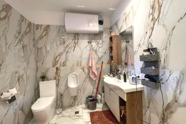 Shtepi ne shitje Shtepi Private ne Tirane, 2+1, Mobilimi E mobiluar, Pagesa 245,000  Euro.