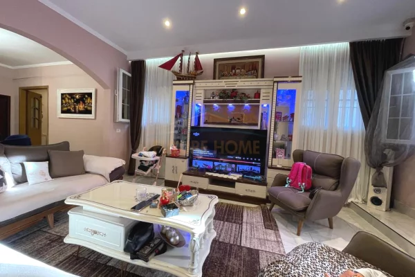 Shtepi ne shitje 2+1 ne Tirane - 245,000 Euro