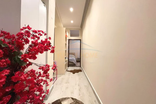 Shtepi ne shitje Shtepi Private ne Tirane, 2+1, Mobilimi E mobiluar, Pagesa 245,000  Euro.