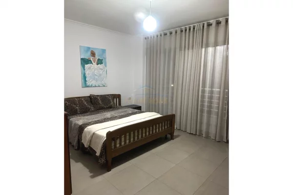 Shtepi me qera Apartament ne Tirane, 2+1, Mobilimi E mobiluar, Pagesa 600  Euro.