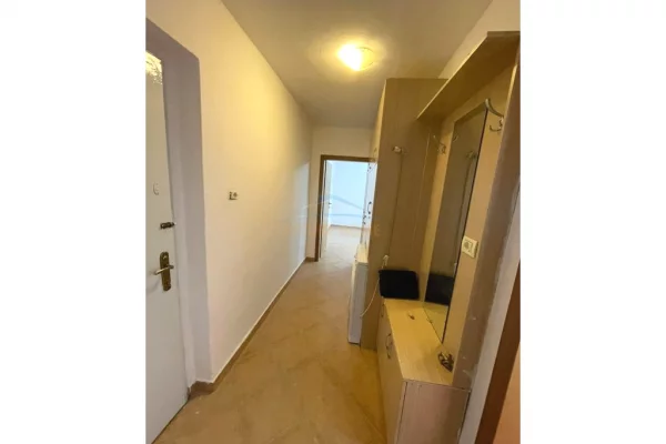 Shtepi ne shitje Apartament ne Tirane, 1+1, Mobilimi Bosh, pa mobiluar, Pagesa 125,000  Euro.
