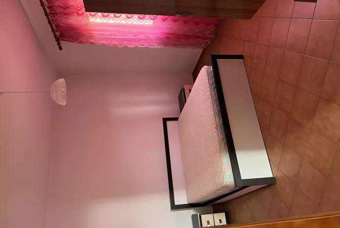 Shtepi me qera Shtepi Private ne Tirane, 2+1, Mobilimi E mobiluar, Pagesa 40,000  Leke.