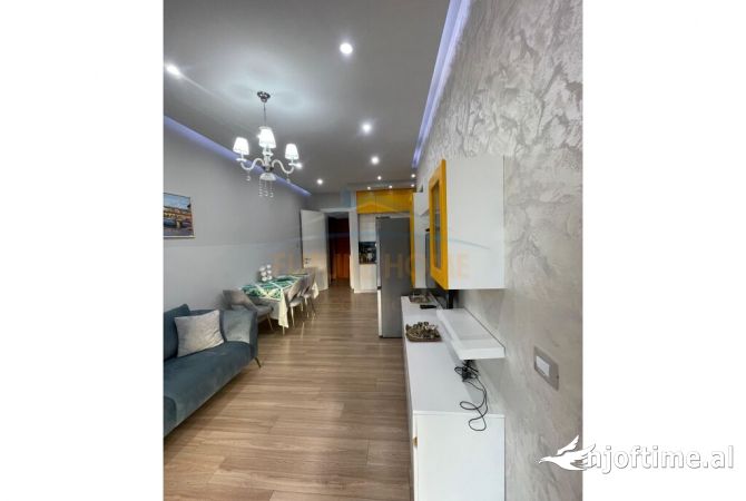 Shtepi me qera 1+1 ne Tirane - 800 Euro