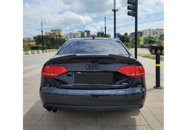Jepet me qera Makina Audi A4 me cmim 35 Euro/Dita Rinas 