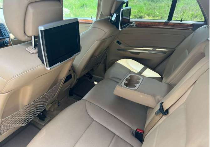 Makina me qera Mercedes Benz ML  120 Euro Dita