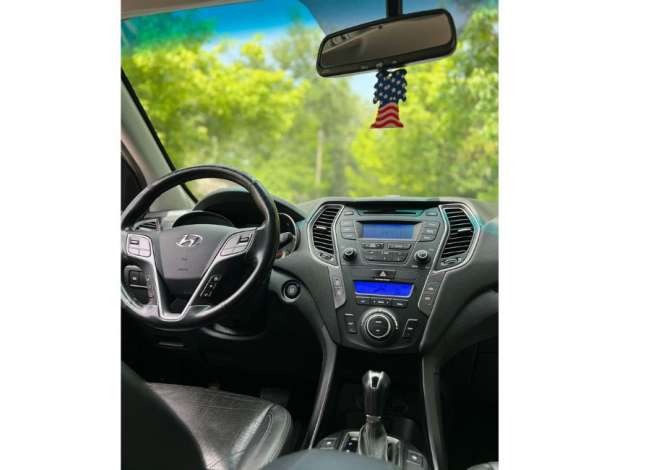 Makina me qera Hyundai Santa Fe (7 vendeshe) 60 euro dita