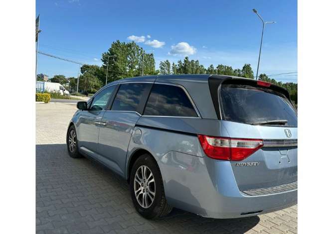 Noleggio Auto  a Tirana - 100 Euro