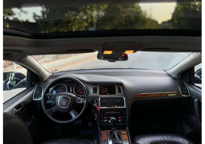 Makina me qera me Audi Q7 , 6+1 vende duke filluar nga 70 Euro/Dita . Rinas,Tirane