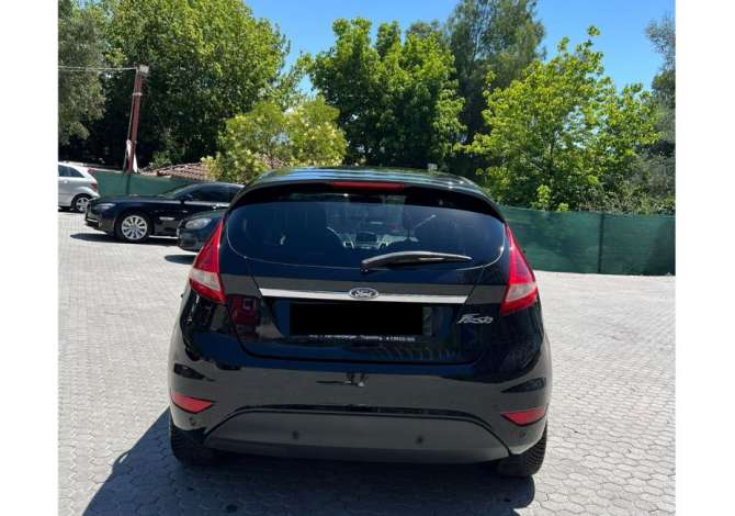 Jepet Makina me Qera Ford Fiesta duke filluar nga 45 Euro Dita.