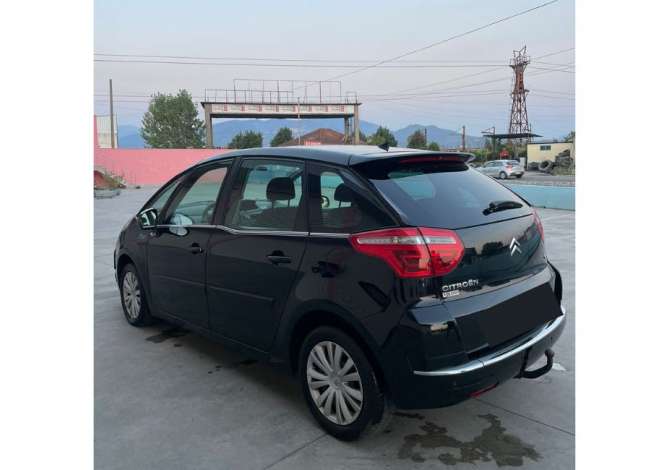 Car Rental  in Tirana - 25 Euro