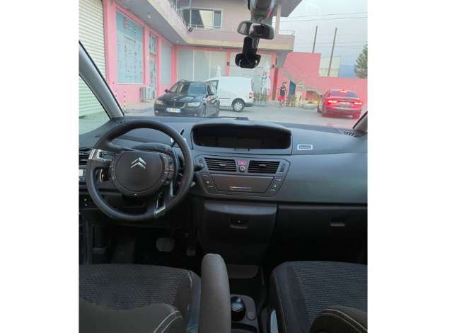 Car Rental  in Tirana - 25 Euro