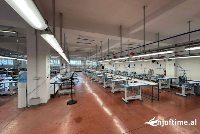 Ambient biznesi me qera 4+1 ne Tirane - 6,400 Euro