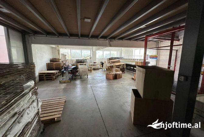 Magazine Me Qira Ne Prush, 1600 m2