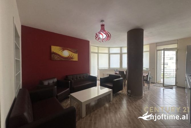 Shtepi me qera 2+1 ne Tirane - 430 Euro