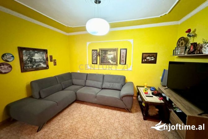 Shtepi ne shitje 2+1 ne Tirane - 80,000 Euro