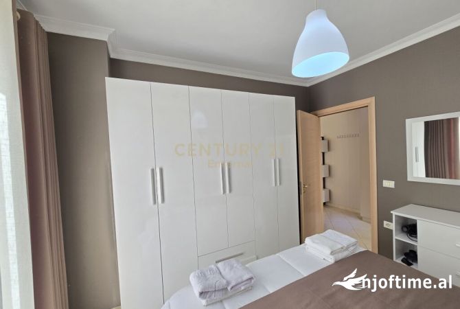 Shtepi ne shitje Apartament ne Tirane, 1+1, Mobilimi E mobiluar, Pagesa 135,000  Euro.