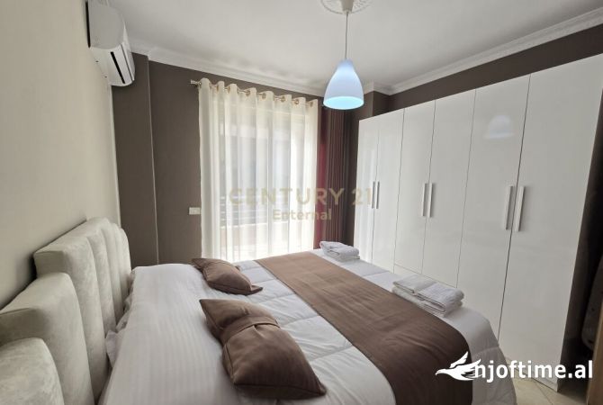 Shtepi ne shitje Apartament ne Tirane, 1+1, Mobilimi E mobiluar, Pagesa 135,000  Euro.
