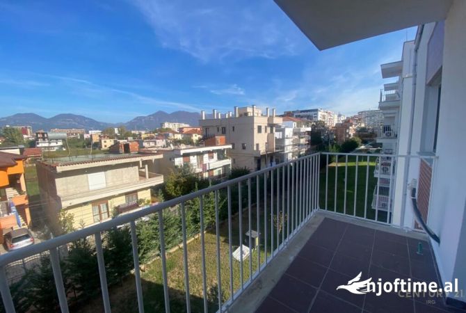 Shtepi ne shitje Apartament ne Tirane, 1+1, Mobilimi Pjeserisht e mobiluar, Pagesa 97,500  Euro.