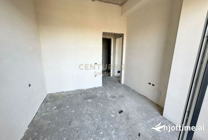 Shtepi ne shitje Apartament ne Tirane, 2+1, Mobilimi Bosh, pa mobiluar, Pagesa 128,000  Euro.