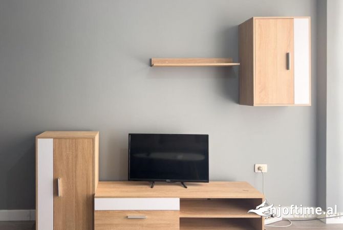 Shtepi ne shitje Apartament ne Tirane, 1+1, Mobilimi E mobiluar, Pagesa 95,000  Euro.